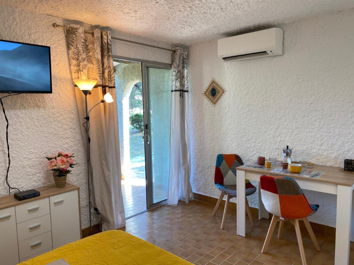 Cassetta 92 Marie-Pierre Apartment ลูมิโอ ภายนอก รูปภาพ