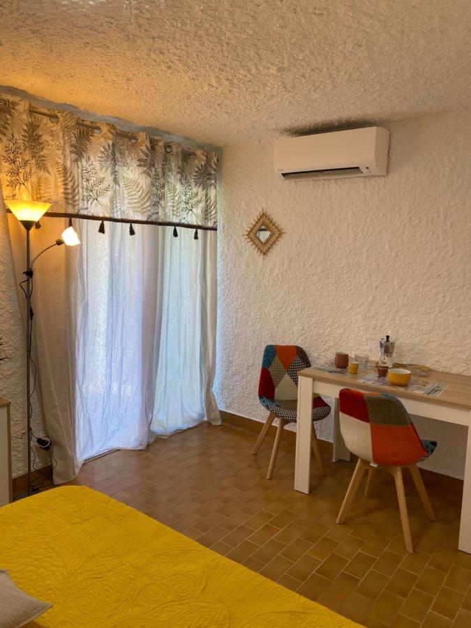 Cassetta 92 Marie-Pierre Apartment ลูมิโอ ภายนอก รูปภาพ
